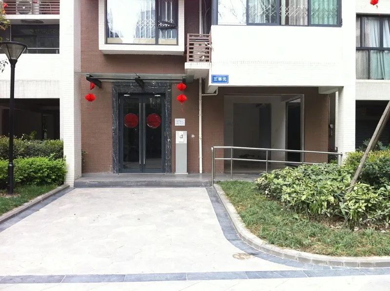 优客联邦三期2室1厅1卫东南朝向3300.00元/月出租