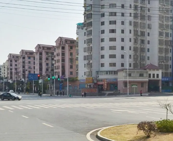 麓谷燕园1室1厅1卫南朝向1500.00元/月出租