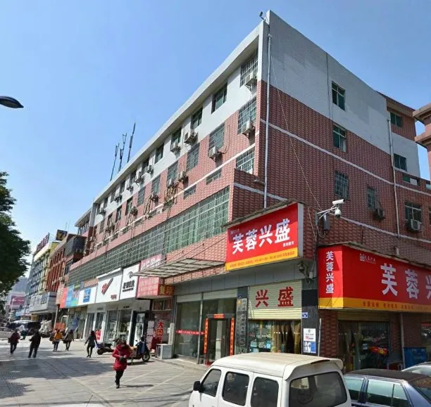 马王堆汽配城1室1卫南朝向850.00元/月出租