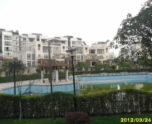 玺印上院2室2厅1卫东南朝向1700.00元/月出租