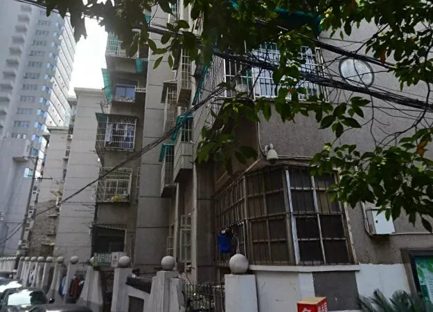 芙蓉区省煤炭局小区3室1厅1卫南北朝向2000.00元/月出租