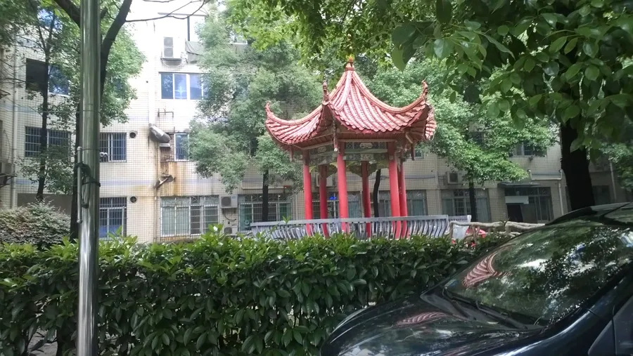 华隆大院3室2厅1卫南朝向2000.00元/月出租