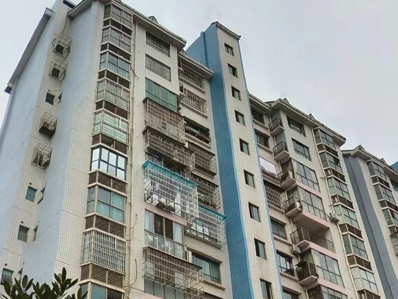星沙四区1室1卫南朝向820.00元/月出租