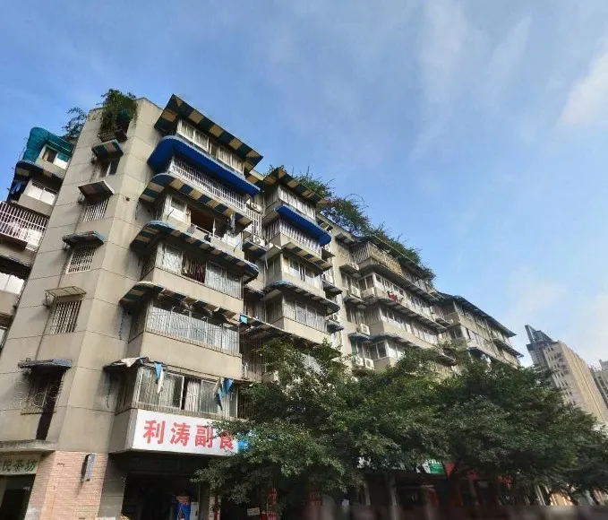 攀乐苑3室1厅1卫南朝向2500.00元/月出租