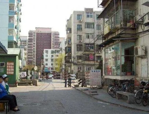 小南庄甲26号院1室1厅1卫南北朝向6300.00元/月出租