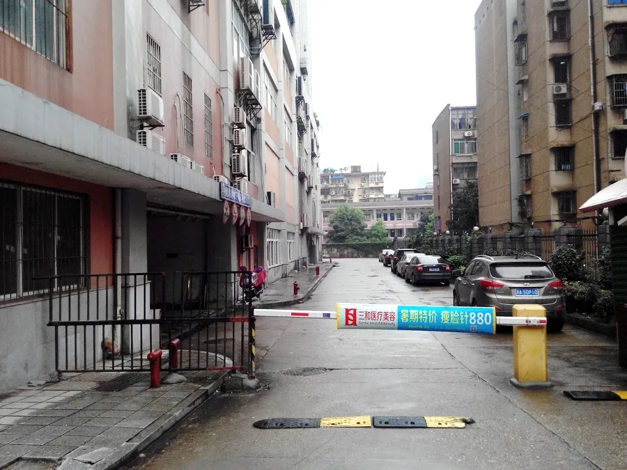 豪菲斯国际公寓1室1厅1卫南朝向1200.00元/月出租