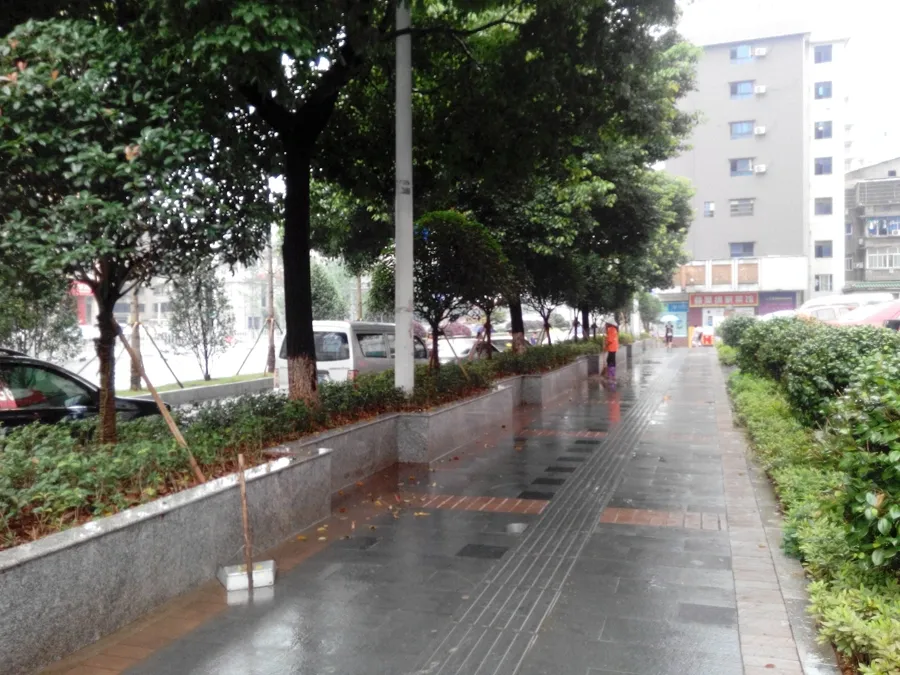 豪菲斯国际公寓1室1厅1卫西朝向1500.00元/月出租