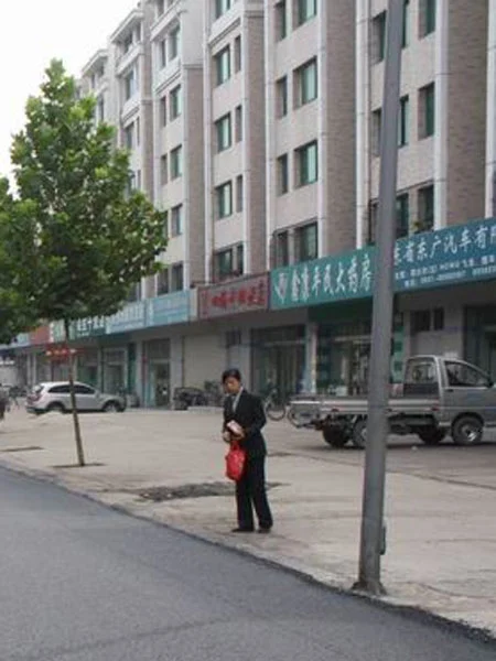 汽车厂西路宿舍二手房实景图