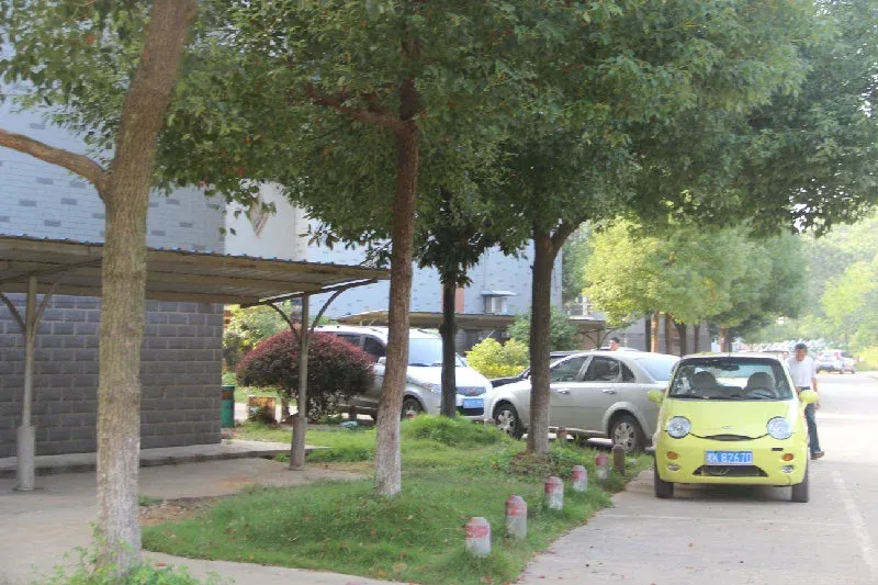 好家园经济适用房4室2厅2卫南北朝向1300.00元/月出租