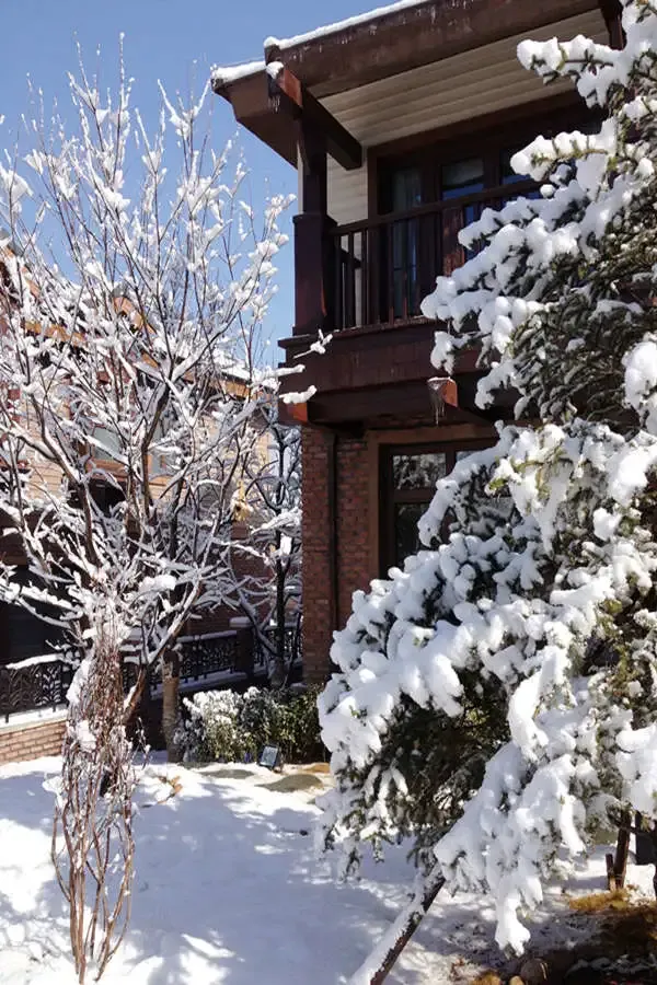 天恒·半山世家5室2厅4卫东西南北朝向18000.00元/月出租