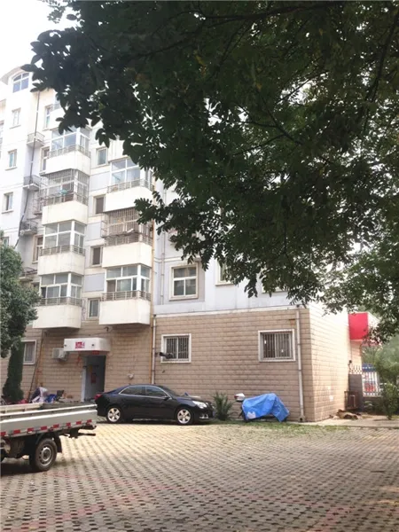 龙泰小区3室2厅1卫南朝向1500.00元/月出租