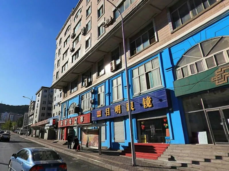 白云新村1室1厅1卫南北朝向1500.00元/月出租