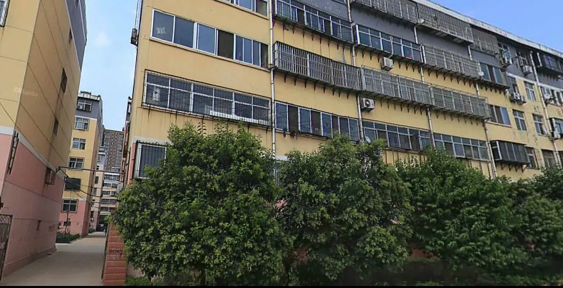 御井苑2室2厅1卫南朝向1100.00元/月出租