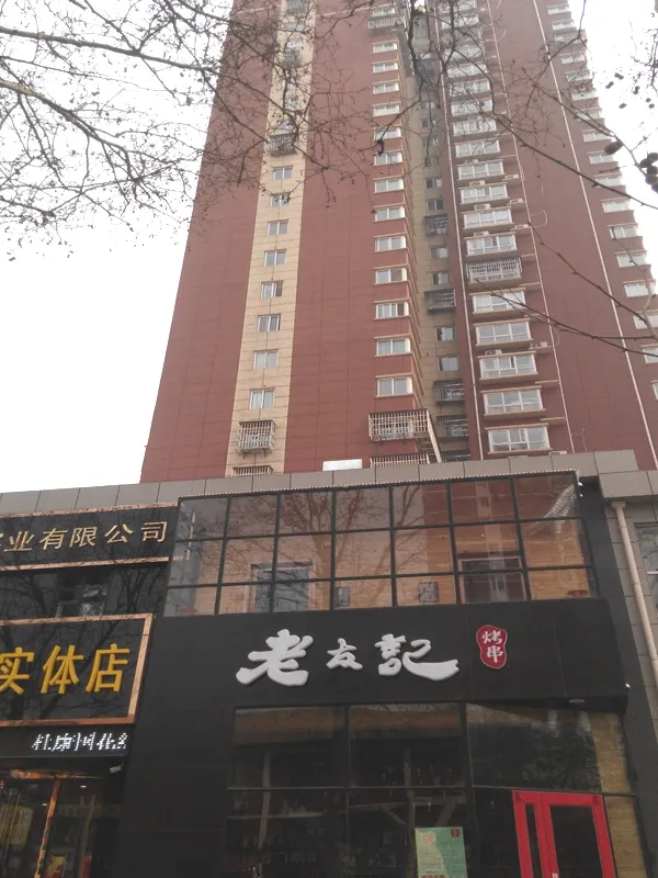 洛铜34街坊南区1室1厅1卫南朝向800.00元/月出租