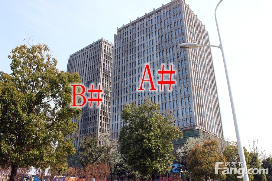 实景图:A、B栋工地实景图（2015-04-08）
