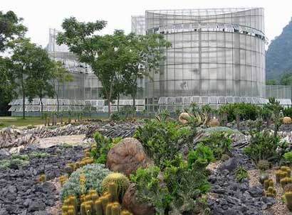 床上9个女人 探秘富翁的家 床上9个女人 探秘富翁的家