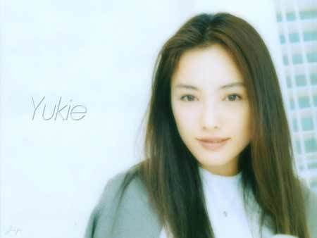《<em>午夜凶铃</em>》贞子的居家照 原来人家是超大美