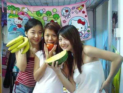 <em>现在的女大学生</em>宿舍真开放