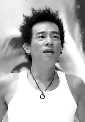 陈小春 陈小春