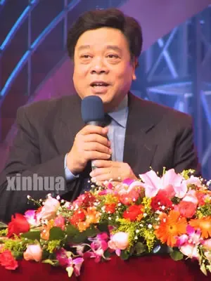 央视主持人档案大曝光—超全!!!(组图) 央视主持人档案大曝光—超全!!!(组图)