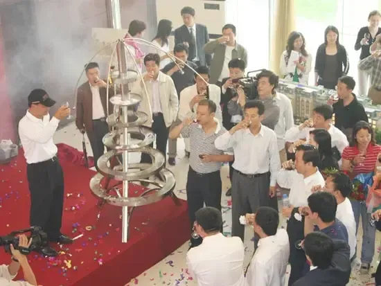 现场直播:秋日燃情 山水LA VIE盛大开盘(图) 现场直播:秋日燃情 山水LA VIE盛大开盘(图)