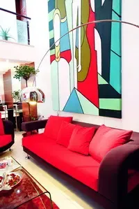 风格成就色彩 一个红色定调的家浪漫满屋(组图) 风格成就色彩 一个红色定调的家浪漫满屋(组图)