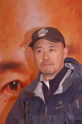“中城联盟”大腕聚南京谈发展 胡葆森遭质疑助涨房价 “中城联盟”大腕聚南京谈发展 胡葆森遭质疑助涨房价