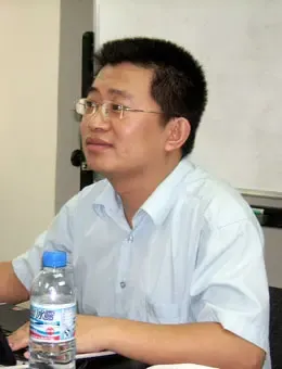 搜房商铺网主编 李景峰 搜房商铺网主编 李景峰