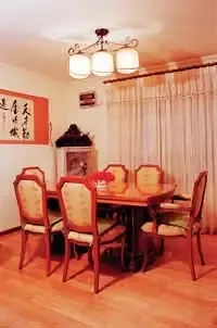 到范冰冰家作客 SOHO现代城的阳光公寓(组图) 到范冰冰家作客 SOHO现代城的阳光公寓(组图)