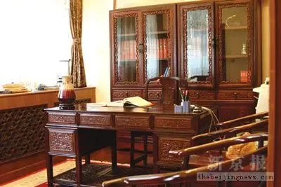 传奇美女CEO郗慧林 雍容的中式四合院_房产频