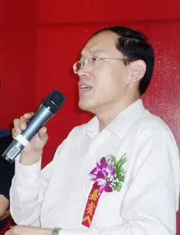一期铺主代表 贾涌泉 一期铺主代表 贾涌泉