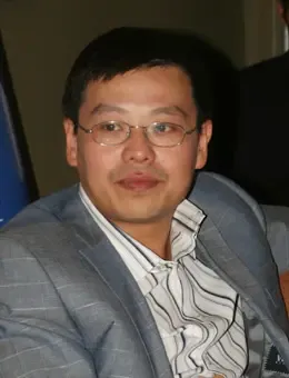张锋:网络房展对购房者有百利而无一害 张锋:网络房展对购房者有百利而无一害