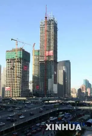 资料图:正在施工中的北京第一高楼-银泰中心 资料图:正在施工中的北京第一高楼-银泰中心