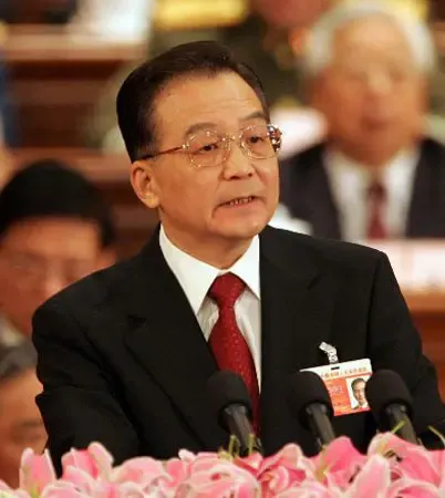 温家宝:加强监管调控 抑制房地产价格过快上涨 温家宝:加强监管调控 抑制房地产价格过快上涨