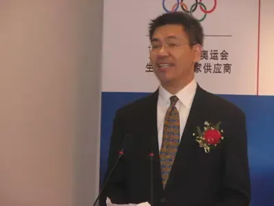 香港皇朝家私集团公司执行总裁马明辉先生致辞 香港皇朝家私集团公司执行总裁马明辉先生致辞