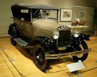 奢华福特经典老爷车+(组图)