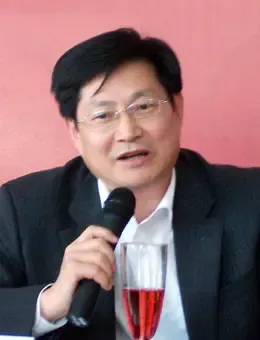 中国休闲经济研究中心主任、中国人民大学教授 王琪延 中国休闲经济研究中心主任、中国人民大学教授 王琪延