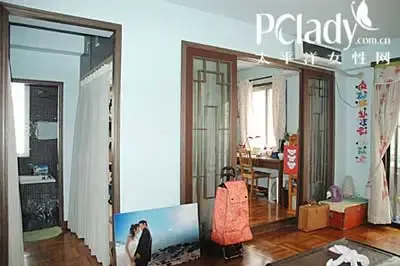 卧室一侧的主卫和书房 卧室一侧的主卫和书房