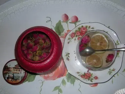 轻装修重装饰 精心装点小户型变身甜蜜花园(图) 轻装修重装饰 精心装点小户型变身甜蜜花园(图)