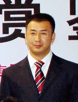 主持人 宁小川 主持人 宁小川