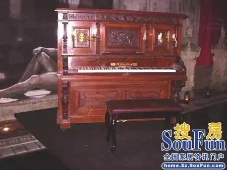 “香港室内设计之父”的“罗马露天剧场”工作室 “香港室内设计之父”的“罗马露天剧场”工作室