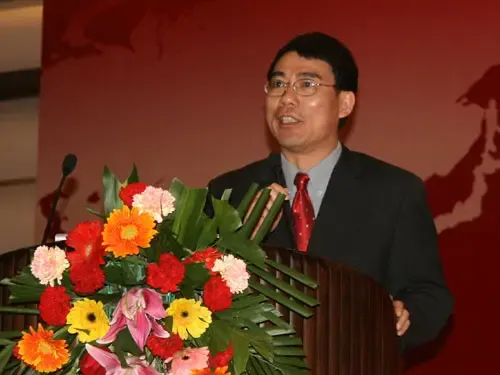 搜房控股CEO莫天全 搜房控股CEO莫天全