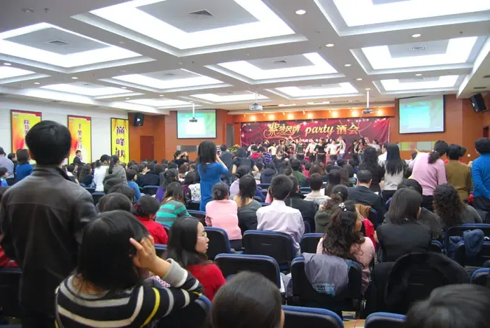 紫梦风情迎新年答谢新老会员(图) 紫梦风情迎新年答谢新老会员(图)