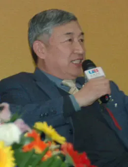 中国房地产及住宅研究会副会长 童悦仲 中国房地产及住宅研究会副会长 童悦仲