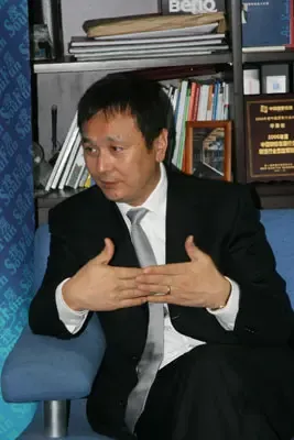元洲装饰董事长李泰岩 人物上榜理由:专注 元洲装饰董事长李泰岩 人物上榜理由:专注