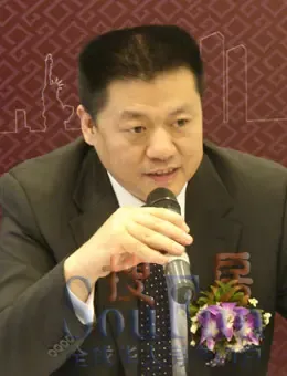 戴德梁行华北区综合住宅服务部董事 岳锋钢 戴德梁行华北区综合住宅服务部董事 岳锋钢