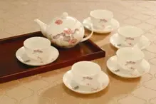 暖暖午后带着走 HOLA特力屋花草茶的品味生活 暖暖午后带着走 HOLA特力屋花草茶的品味生活