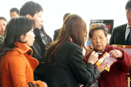 大妈也要做"新锐"一族,看来MINI小单元的魅力的确够大 大妈也要做"新锐"一族,看来MINI小单元的魅力的确够大