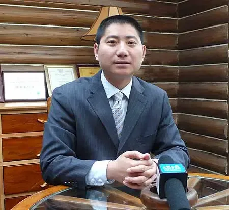 北京光辉伟业房地产开发有限公司副总裁、营销总监 张四强 北京光辉伟业房地产开发有限公司副总裁、营销总监 张四强
