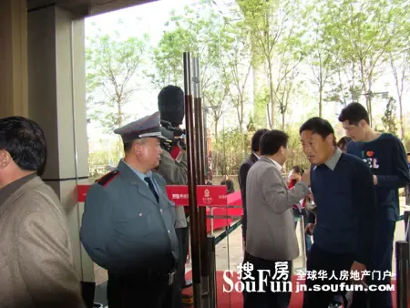 迫不及待的购房者 迫不及待的购房者